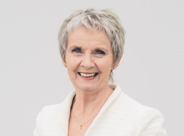 Mrs Kay Hull AM